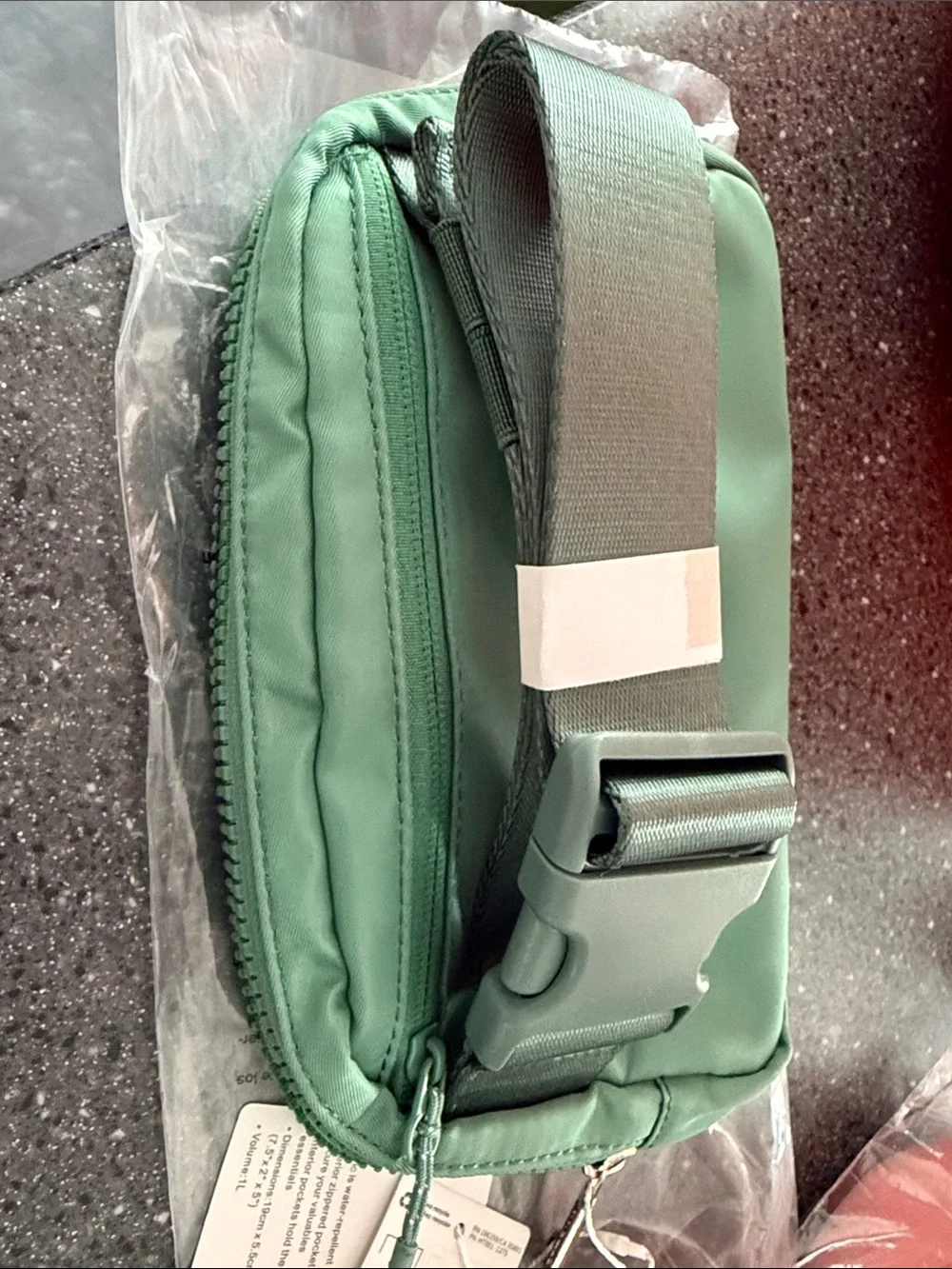 lululemon athletica subtle sleek lululemon